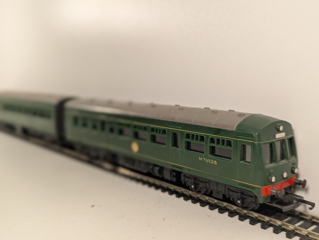 Tri-ang OO Gauge Class 101 Metro-Cammell 2-Car DMU Diesel Multiple Unit