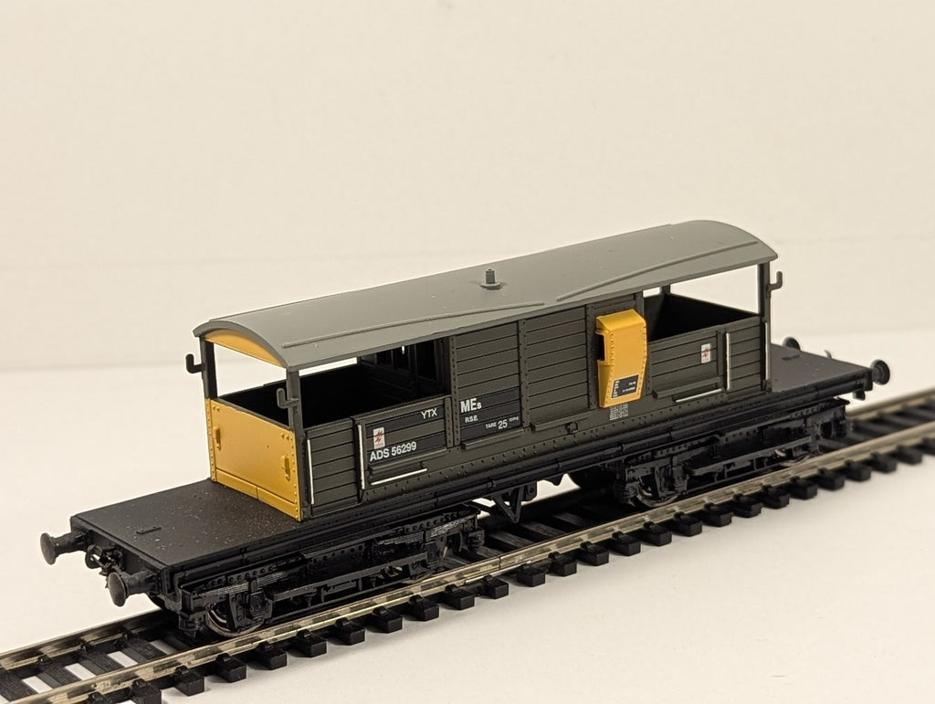 Bachmann OO Gauge 25 Ton Queen Mary Bogie Brake Van ADS 56299