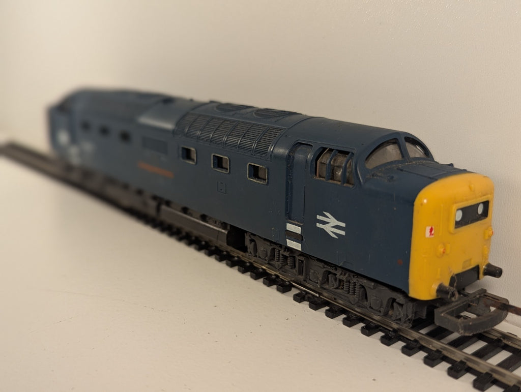 Lima 205106 BR Blue Class 55 Deltic 55022 Royal Scots Grey – OO Gauge