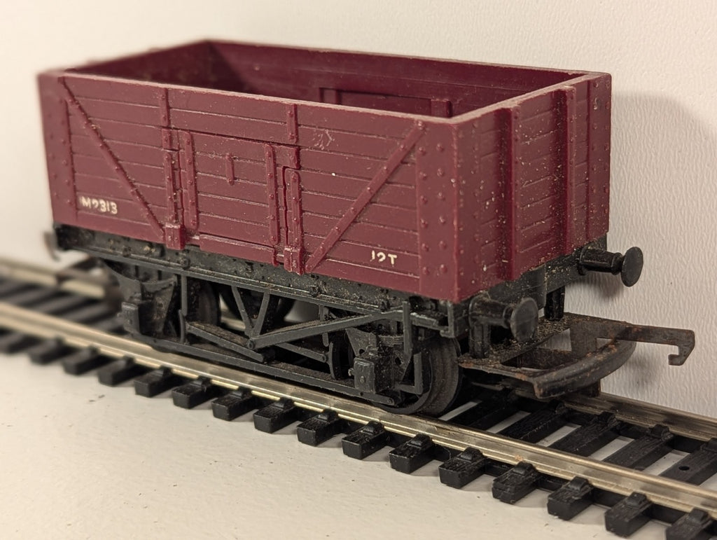 Tri-ang Hornby R112 12T Goods Wagon – Needs a Clean