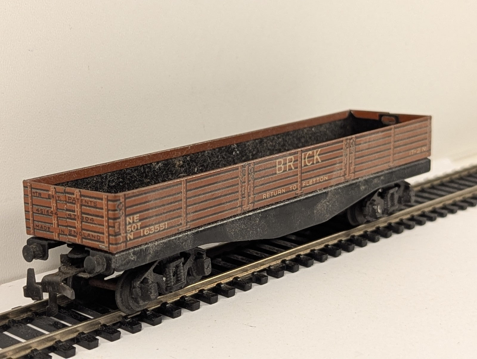 Trix OO Gauge Brick Wagon
