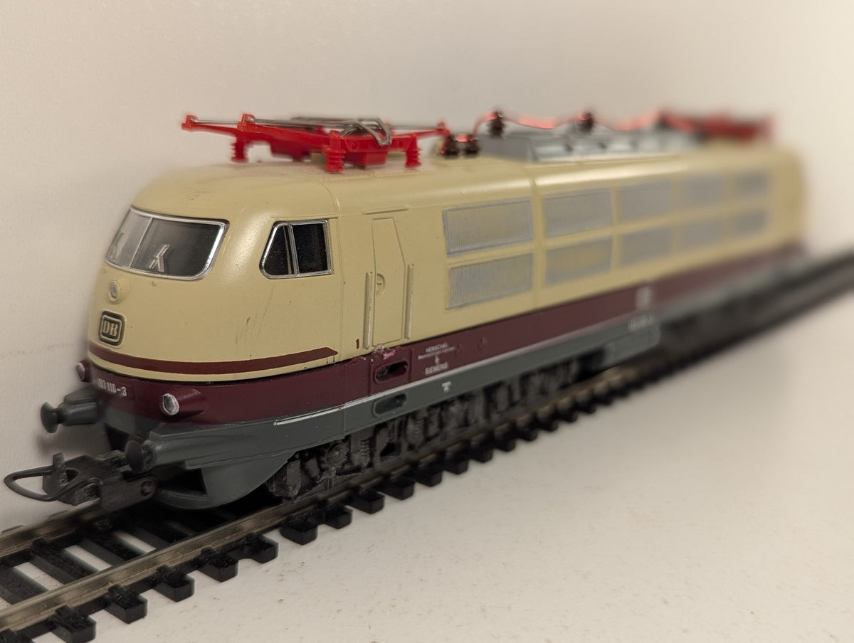 Lima HO Scale DB Class 103 Electric Locomotive 103 110-3 DB Cream & Crimson