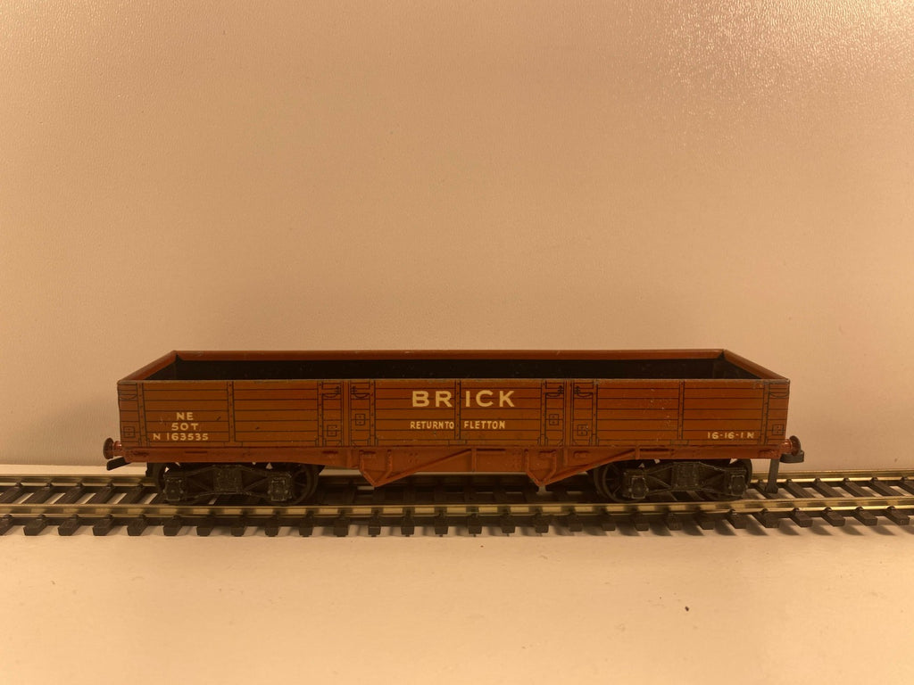 Hornby Dublo 50-Ton Bogie Brick Wagon – OO Gauge