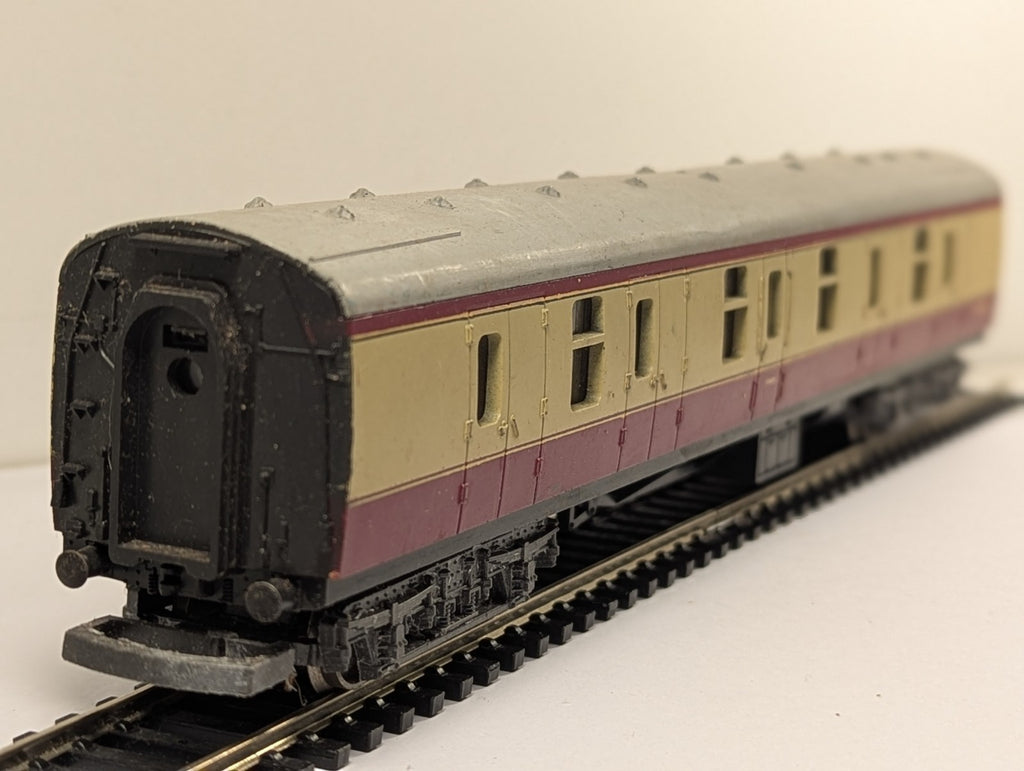 Lima OO Gauge BR Mk1 BSK Brake Second Corridor Coach Passenger Coach