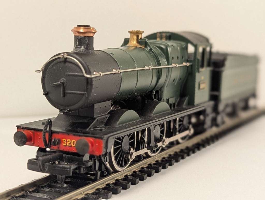 Mainline 37-058 OO Gauge GWR Green Collett Goods Class 2251 No. 320