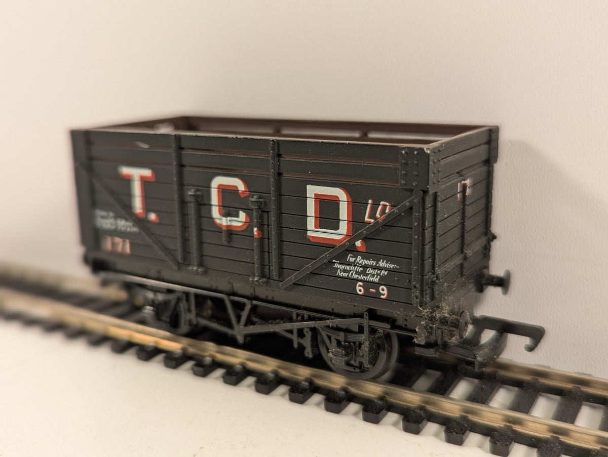 Mainline OO Gauge 37-158 12T 9 Plank Coke Wagon TCD Livery
