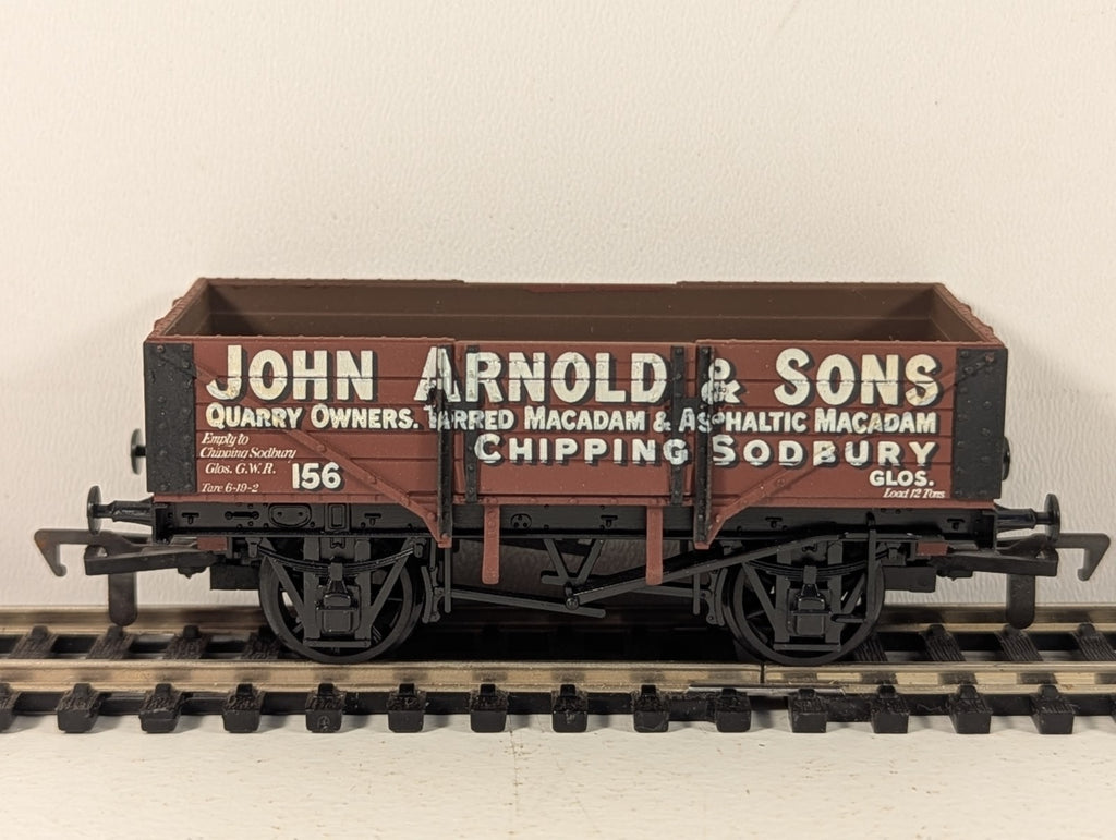 Airfix Railway System 54376-1 “John Arnold & Sons” 5-Plank Wagon