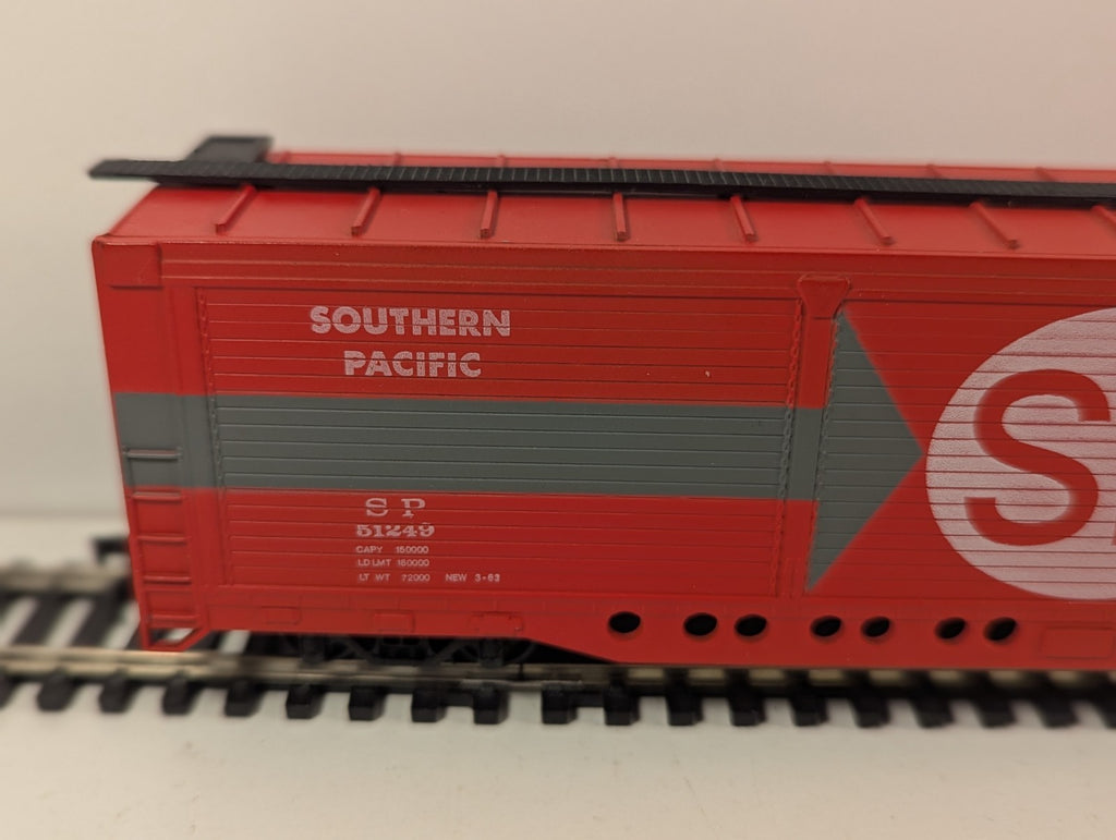 AHM HO Gauge Southern Pacific Evans All-Door Boxcar