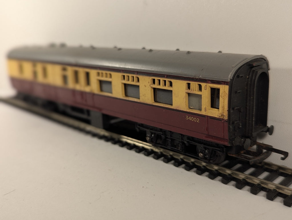 Tri-ang OO Gauge GWR Short Passenger Brake Coach Passenger Coach 34002