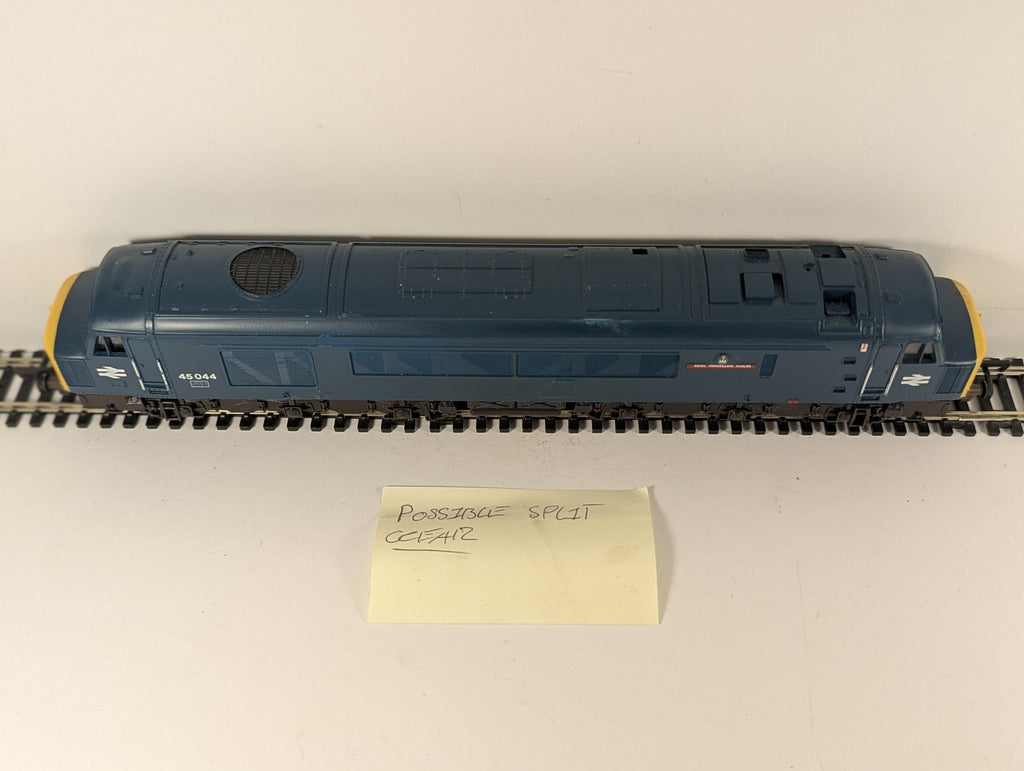Mainline OO Gauge Class 45 'Royal Inniskilling Fusilier' Diesel Locomotive 45044