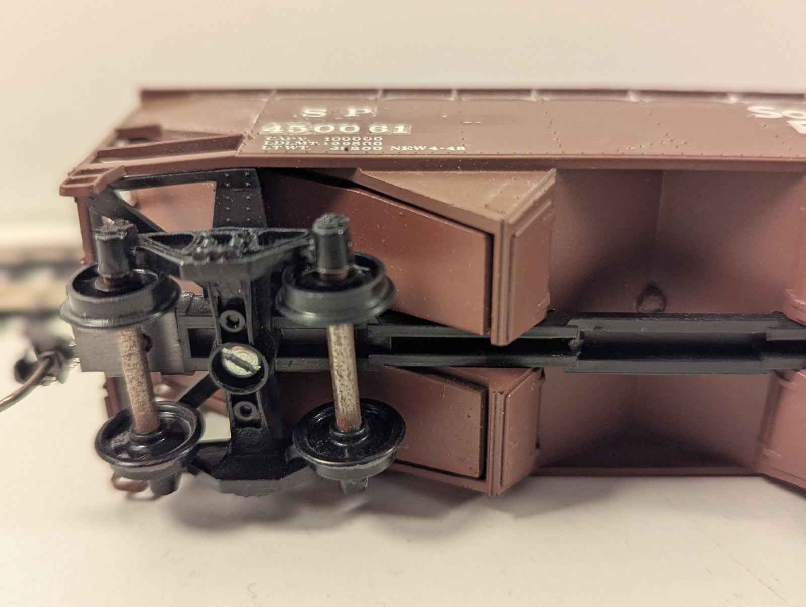 Athearn HO Gauge Southern Pacific Hopper Wagon