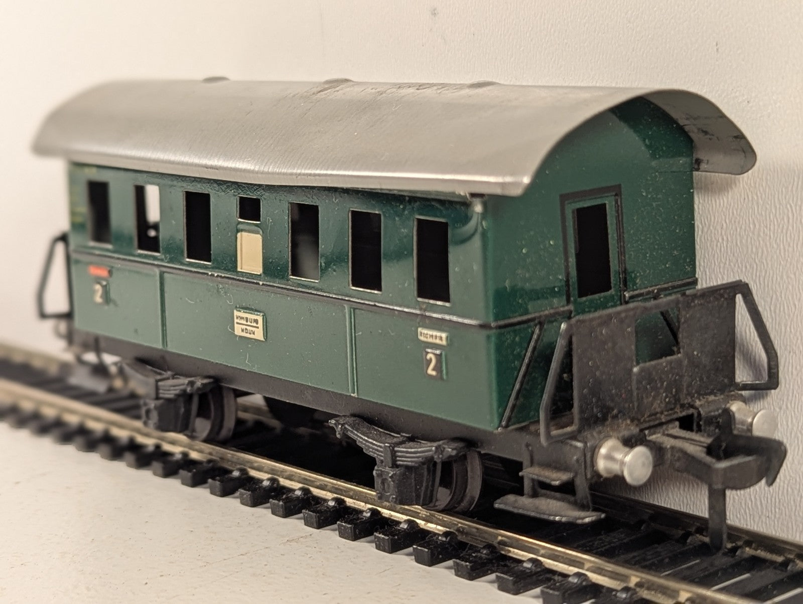 Fleischmann HO Gauge Tinplate 2-Axle Passenger Coach 140 Nür Green