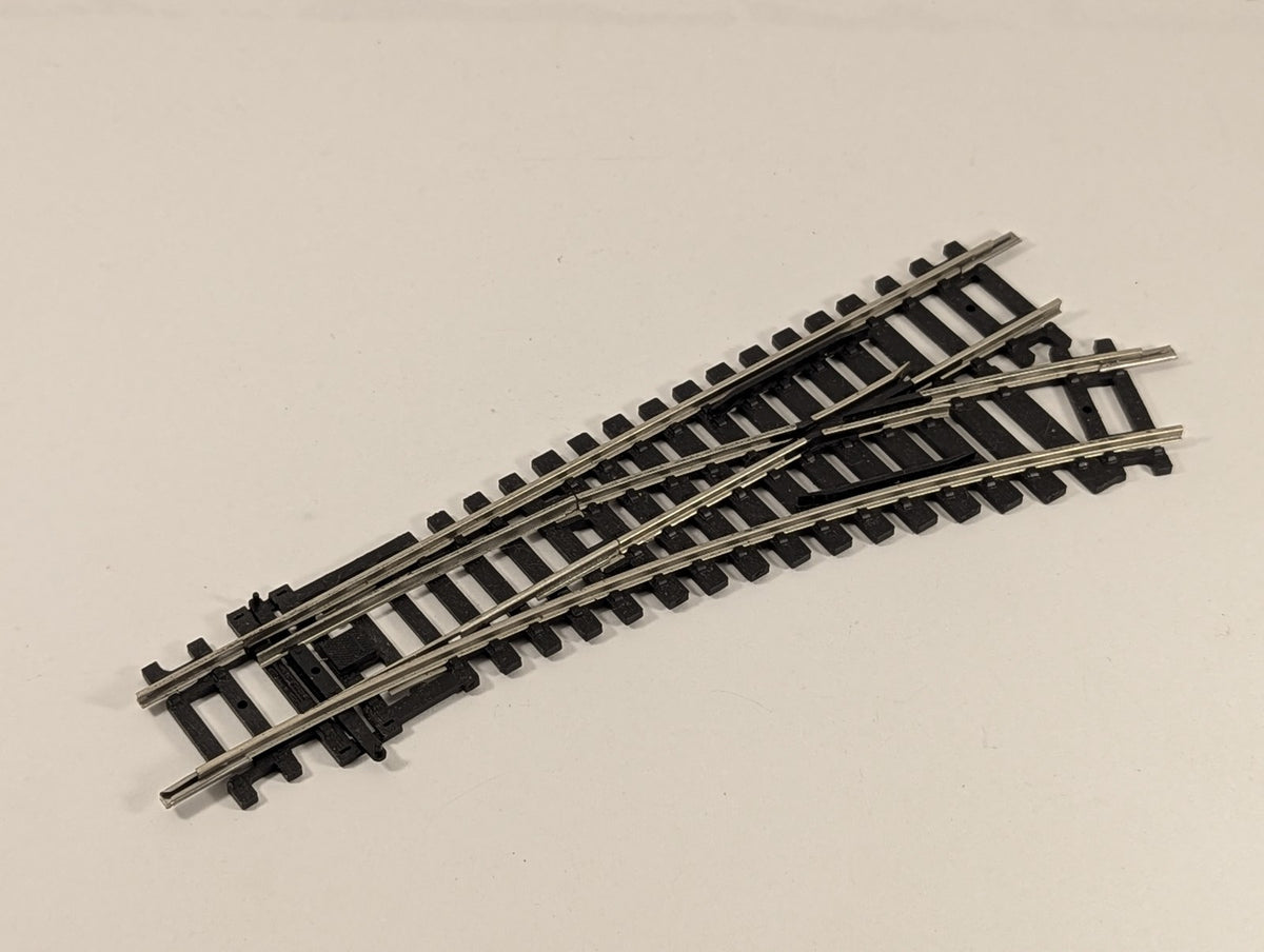 Hornby OO Gauge Right Hand Point Track R8073