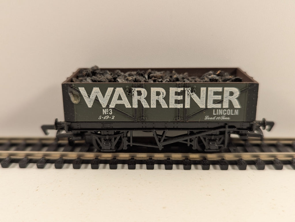 Mainline OO Gauge 37132 5 Plank Wagon Warrener Lincoln Green