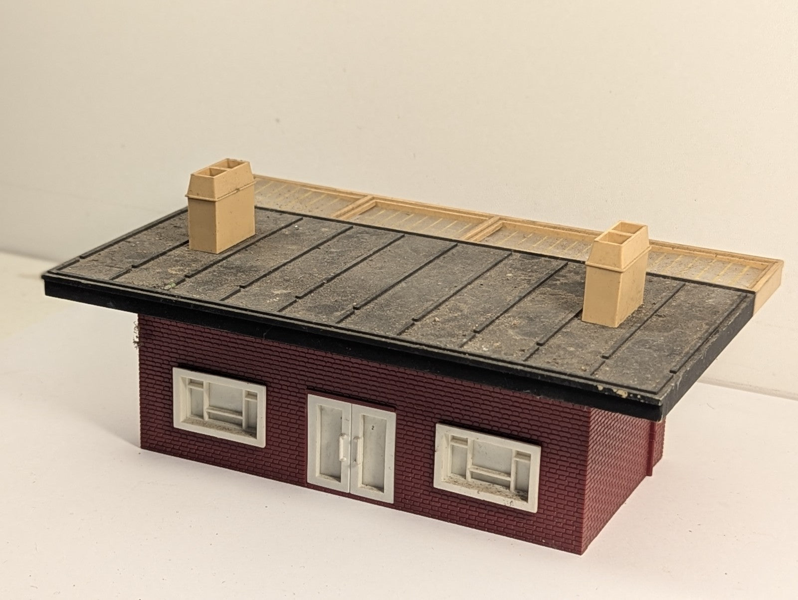 Tri-ang OO Gauge R278 Modern Station Waiting Room