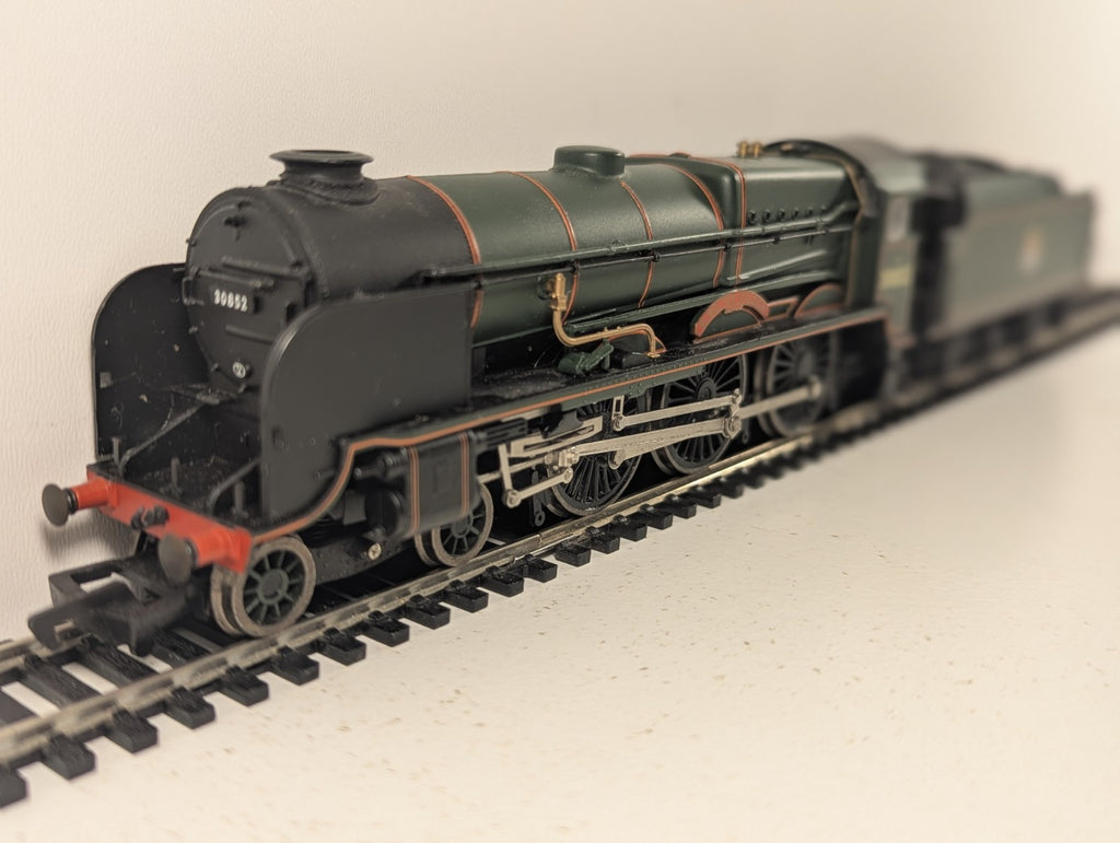 Bachmann OO Gauge Lord Nelson Class 4-6-0 30852 'Sir Walter Raleigh