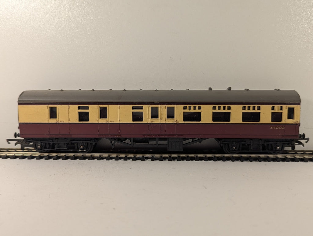 Tri-ang OO Gauge BR Mk1 Brake Second Coach Passenger Coach 34002