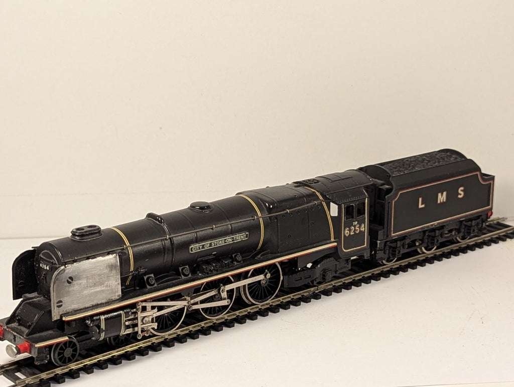 Wrenn OO Gauge Coronation Class 'City of Stoke-on-Trent' Locomotive