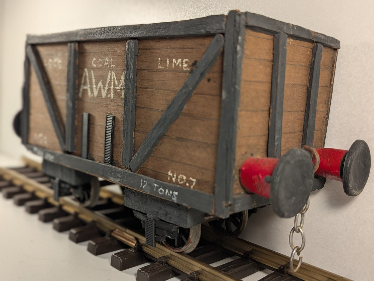 G Gauge Custom 17 Ton 7 Plank Wagon