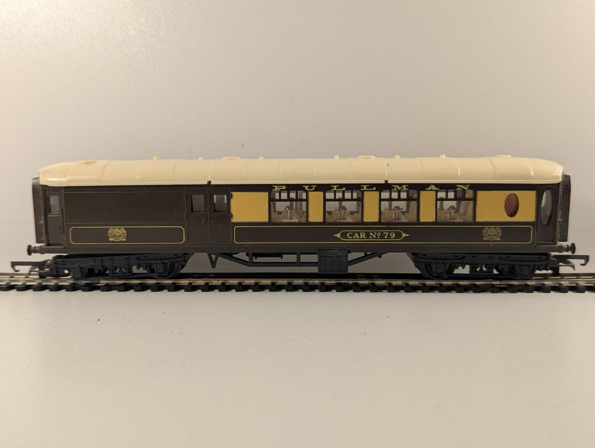 Tri-ang OO Gauge Pullman Brake Coach Passenger Coach Car No. 79