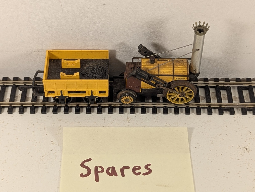 Tri-ang OO Gauge Stephenson's Rocket Steam Locomotive Yellow R651
