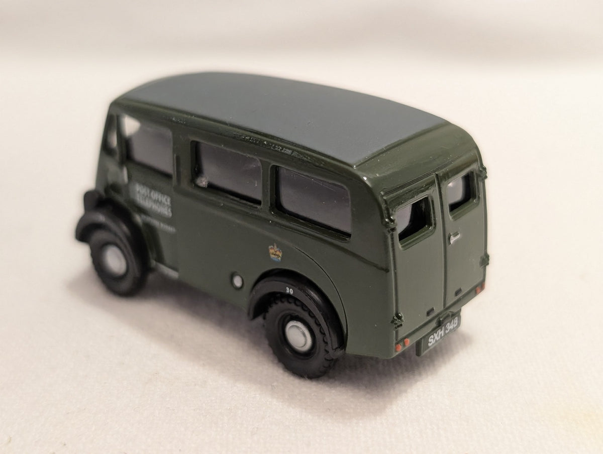 Classix 1:76 Morris Commercial PV Van Die-cast Van SXH 348