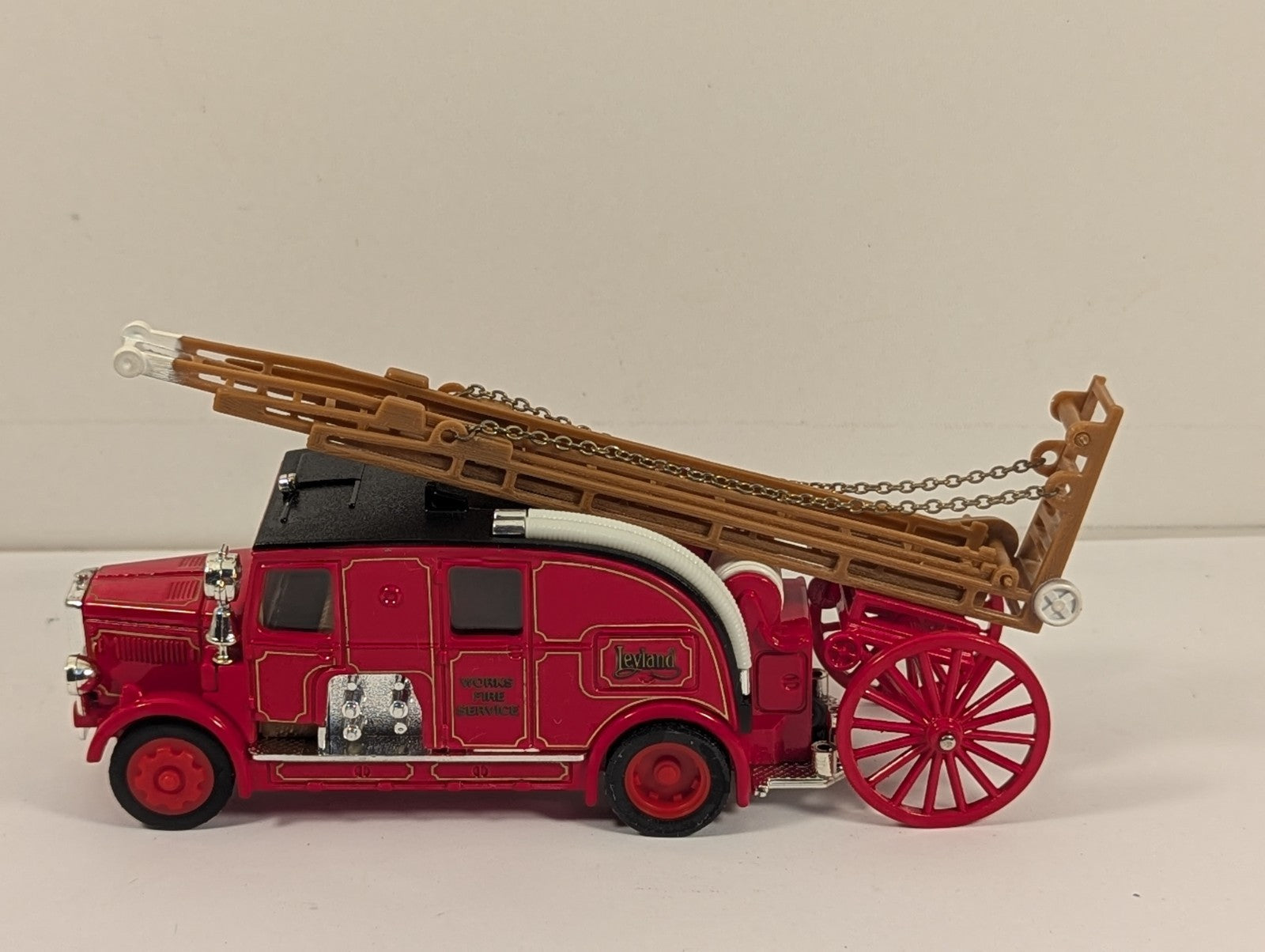 Matchbox Models of Yesteryear YS-9 1936 Leyland Cub Fire Engine FK-7