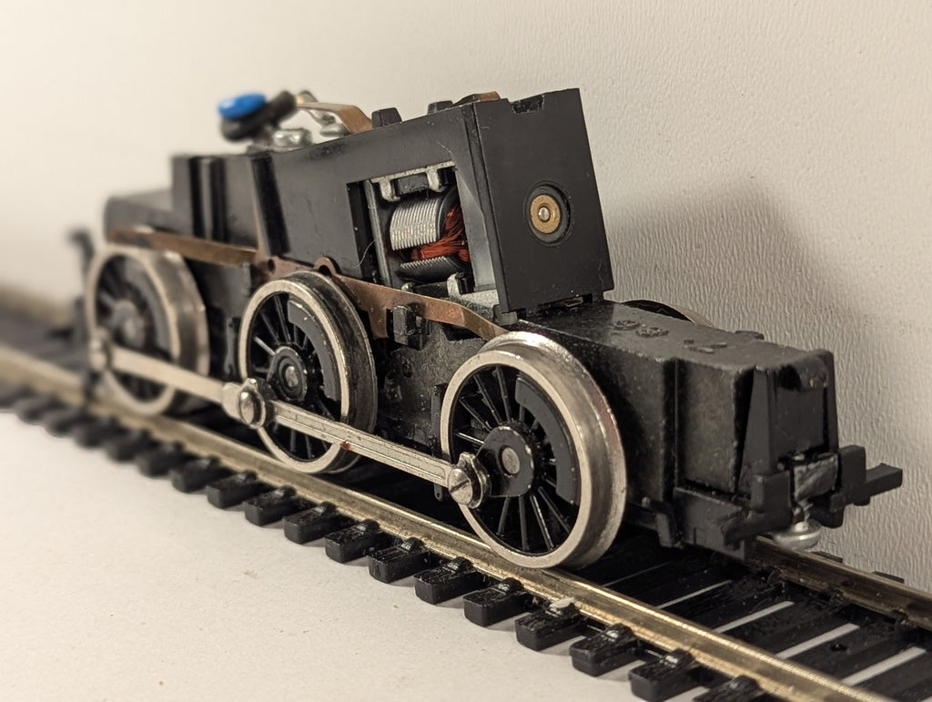 Hornby OO Gauge 0-6-0 Locomotive Chassis Black Spares or Repair