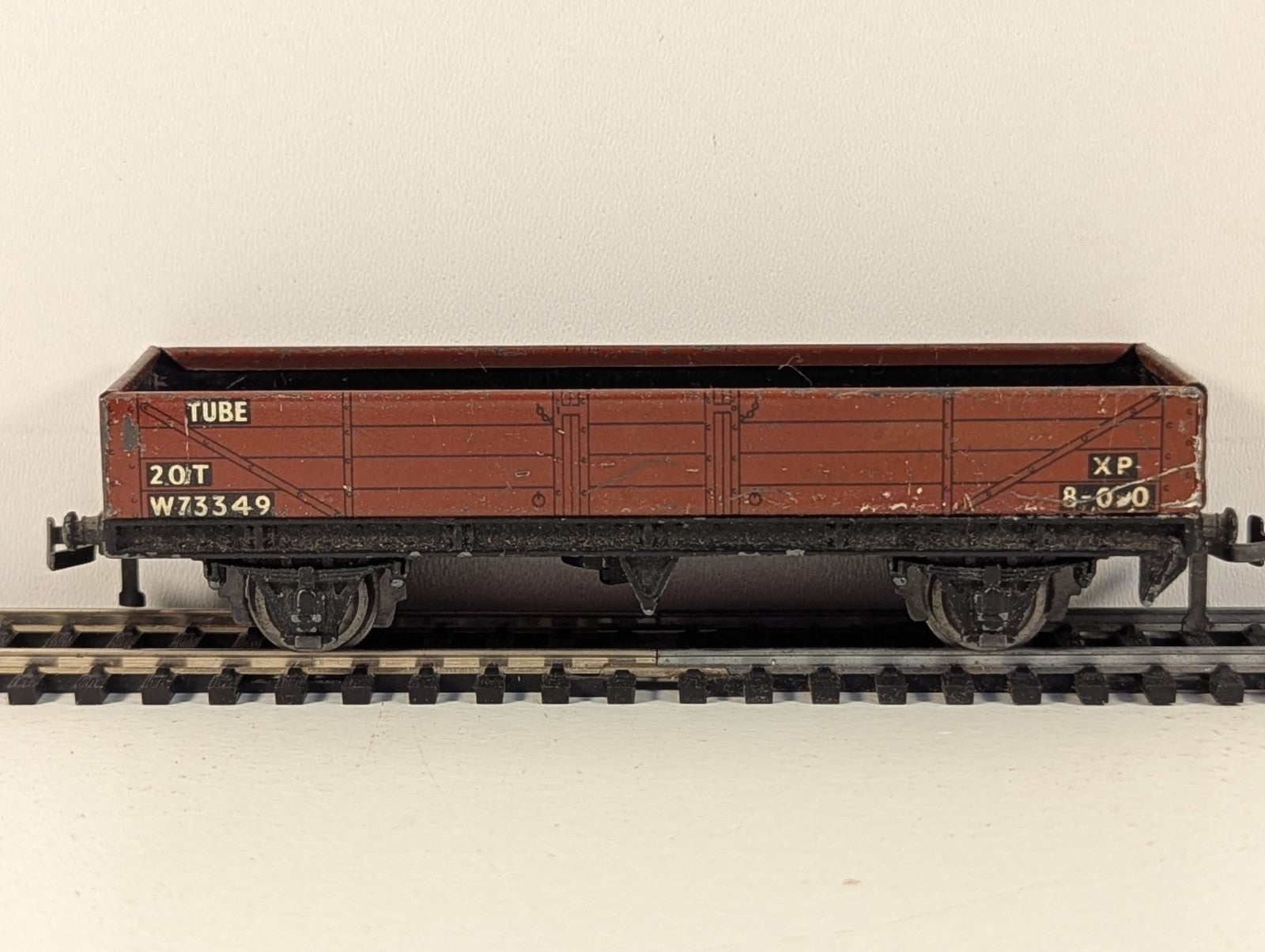 Hornby Dublo OO Gauge D1 20 Ton Tube Wagon