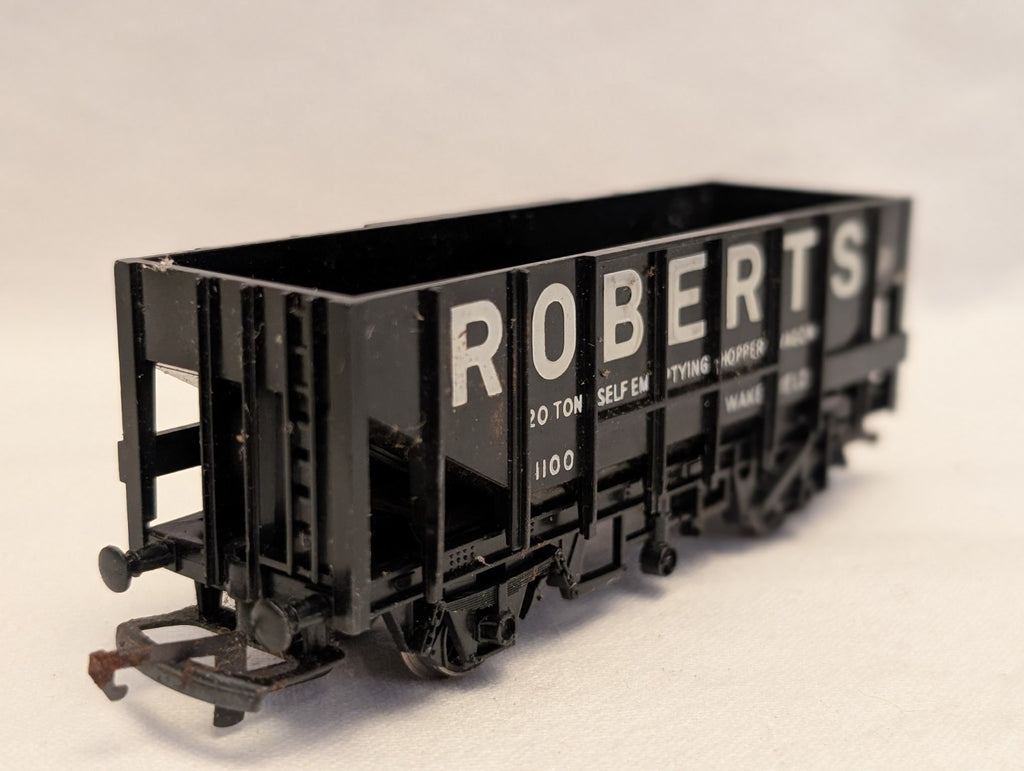 Hornby OO Gauge 20 Ton Self Emptying Hopper Wagon Goods Wagon 1100