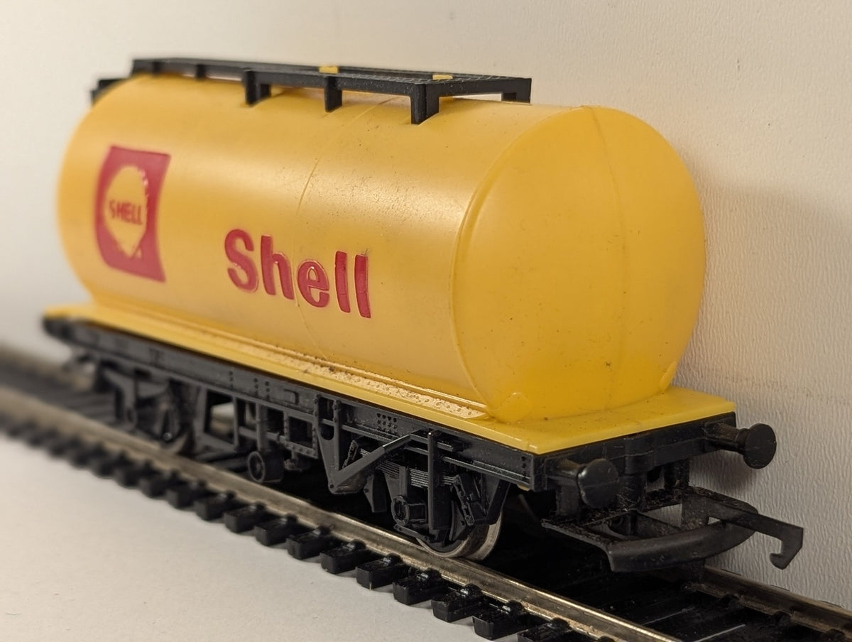Hornby OO Gauge Shell Tank Wagon Goods Wagon Shell Yellow R.227