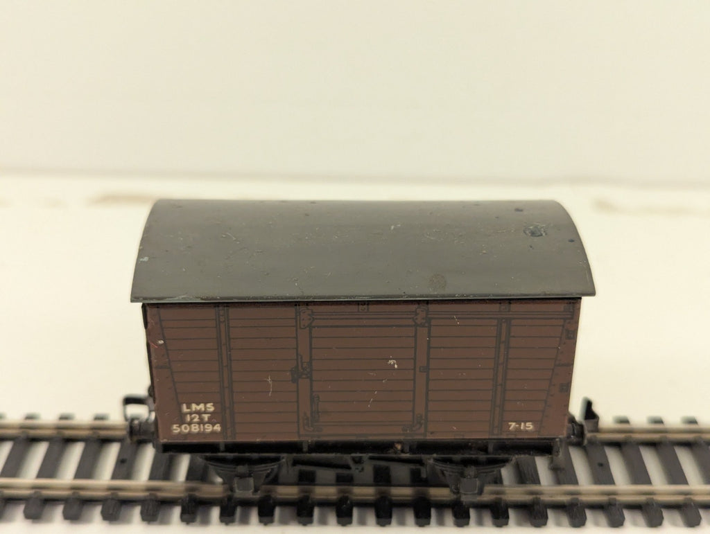 Hornby Dublo 32040 D1 LMS 12 Ton Goods Van OO Gauge
