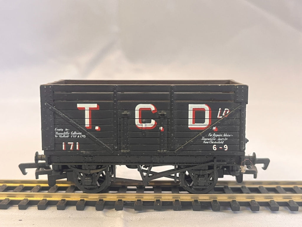 Mainline Railways 37-158 OO Gauge T.C.D 9 Plank Coke Wagon