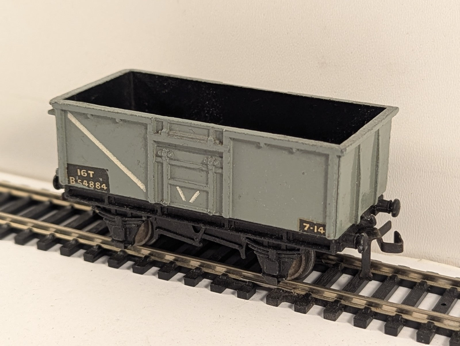 Hornby Dublo OO Gauge 16 Ton Mineral Wagon