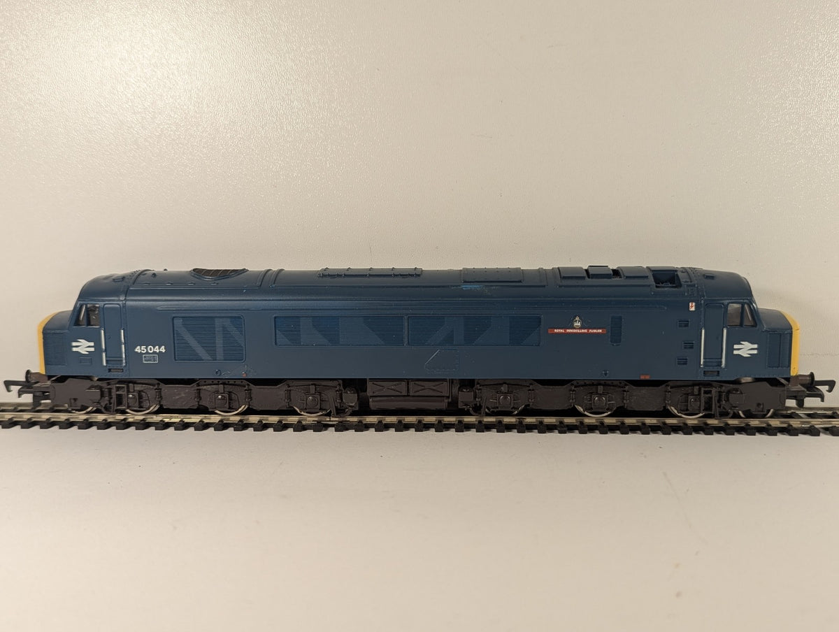 Mainline OO Gauge Class 45 'Royal Inniskilling Fusilier' Diesel Locomotive 45044