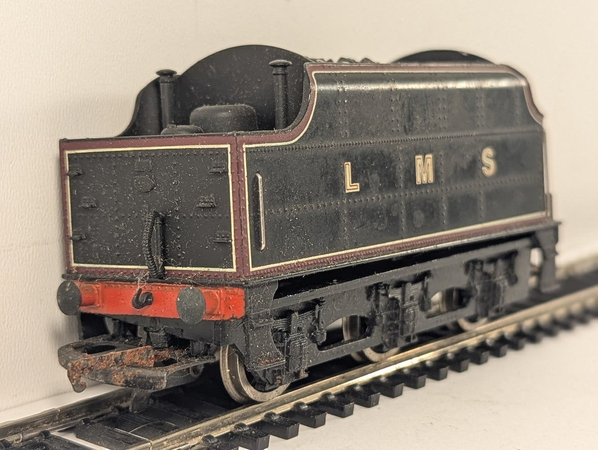 Mainline OO Gauge LMS Fowler 3500 Gallon 6-Wheel Tender LMS Black