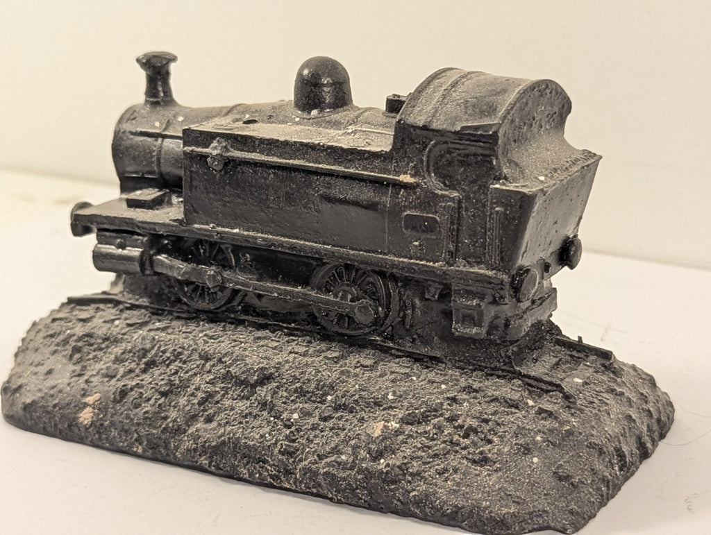 Kingmaker Handmade Coal Sculpture Dock Tank Engine Ornament