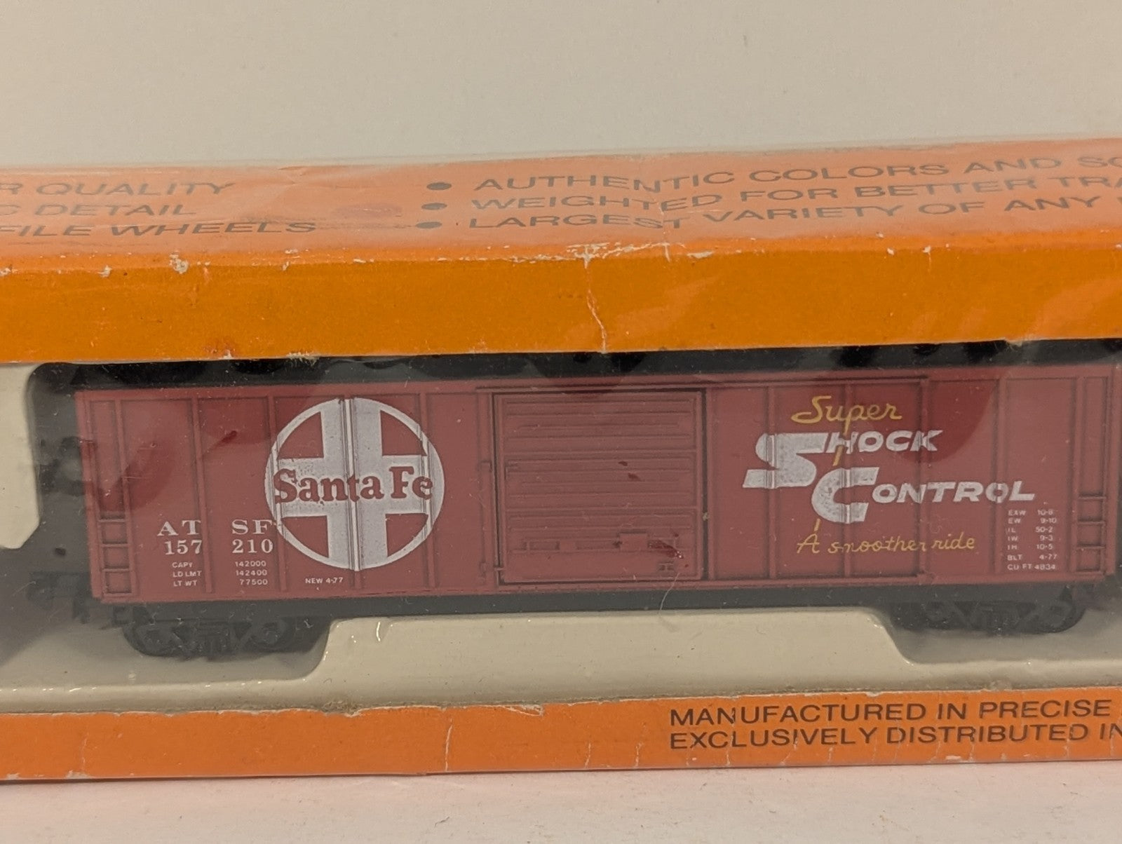 Con-Cor Santa Fe N Gauge Shock Control Box Car - Boxed