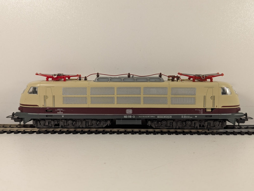 Lima HO Scale DB Class 103 Electric Locomotive 103 110-3 DB Cream & Crimson