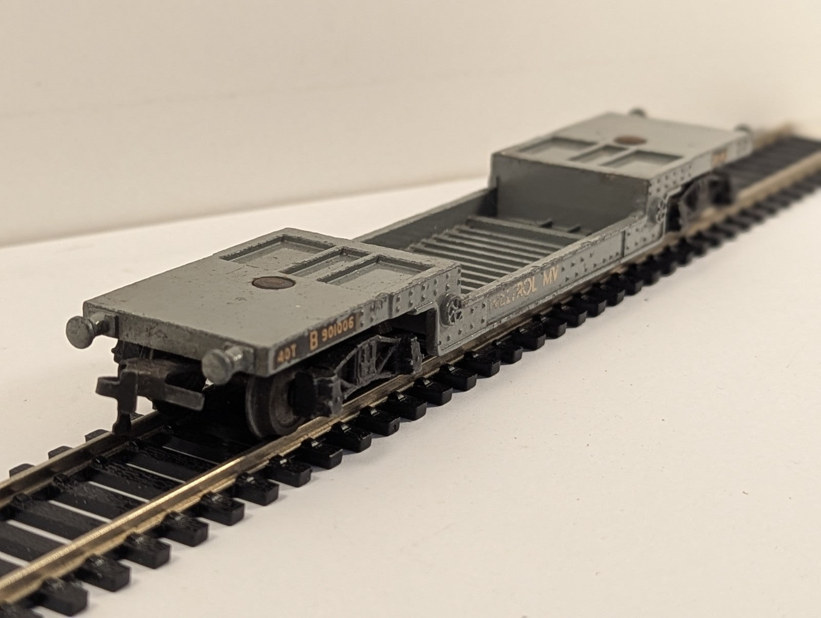 Hornby Dublo 4685 OO Gauge BR Grey 40t Weltrol MV Wagon B901006