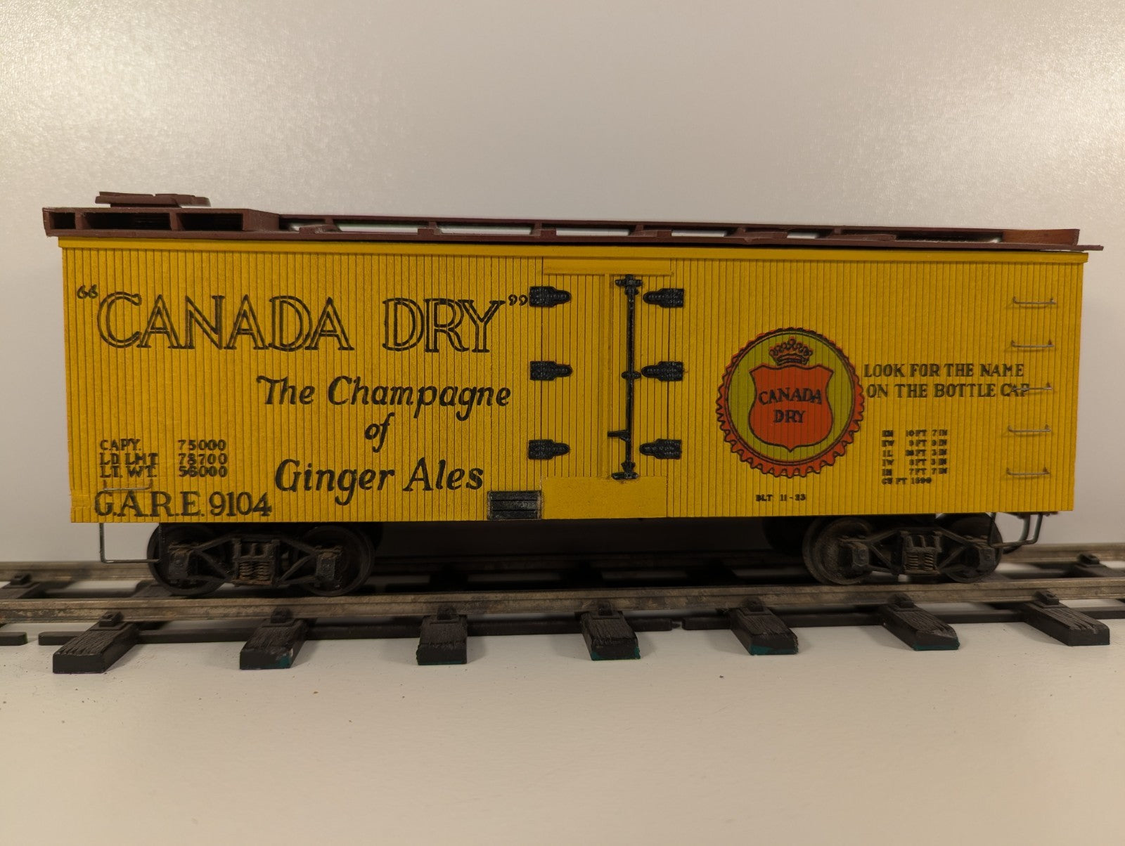 RailKing Canada Dry Die-Cast Reefer Car – O Gauge