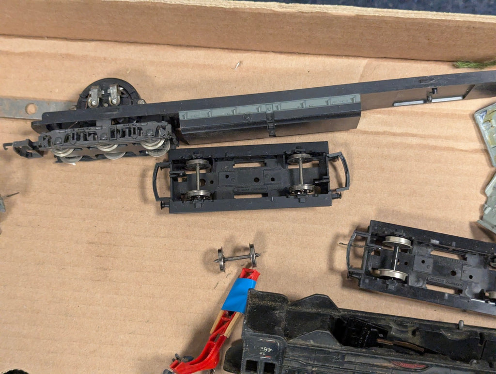 Mixed OO Gauge Model Railway Coaches, Wagons and Accessories Job Lot