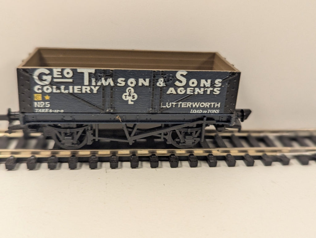 Mainline 37421 OO Timson Lutterworth 5 Plank Wagon