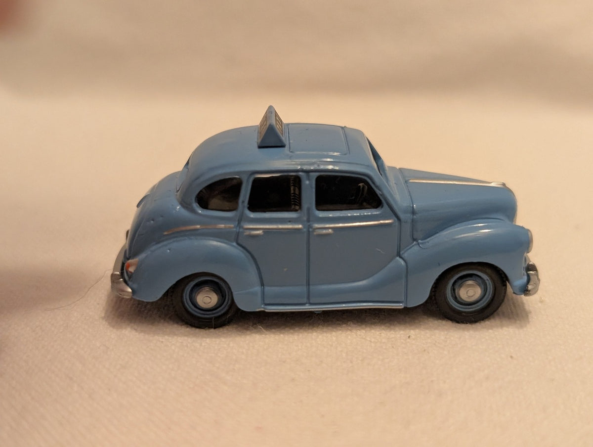 Classix 1:76 / OO Gauge Austin FX3 Taxi Die-cast Model Car LPL 845 Blue