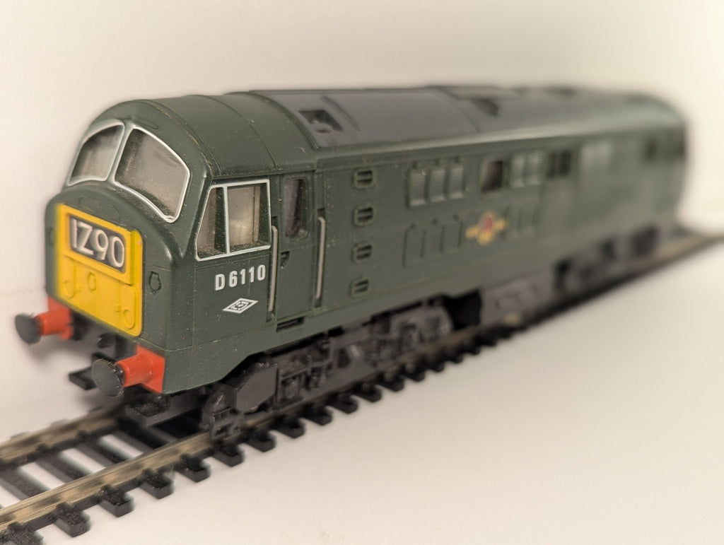 Hornby OO Gauge Class 29 Diesel Locomotive D6110 BR Green