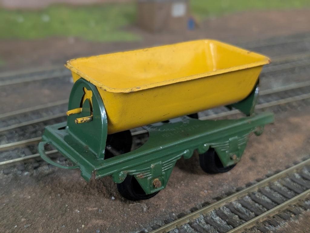 Hornby Tinplate No.20 Side-Tipping Hopper Wagon O Gauge
