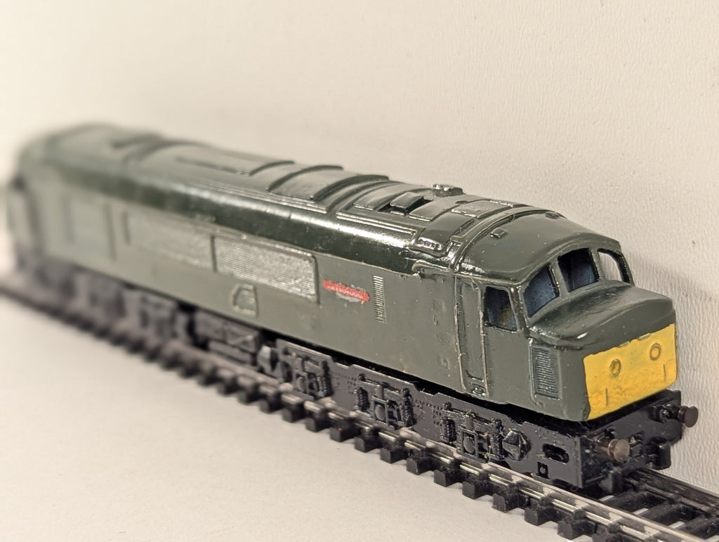 Hornby Minitrix N Gauge Class 45 Peak Diesel Locomotive BR Green N 302