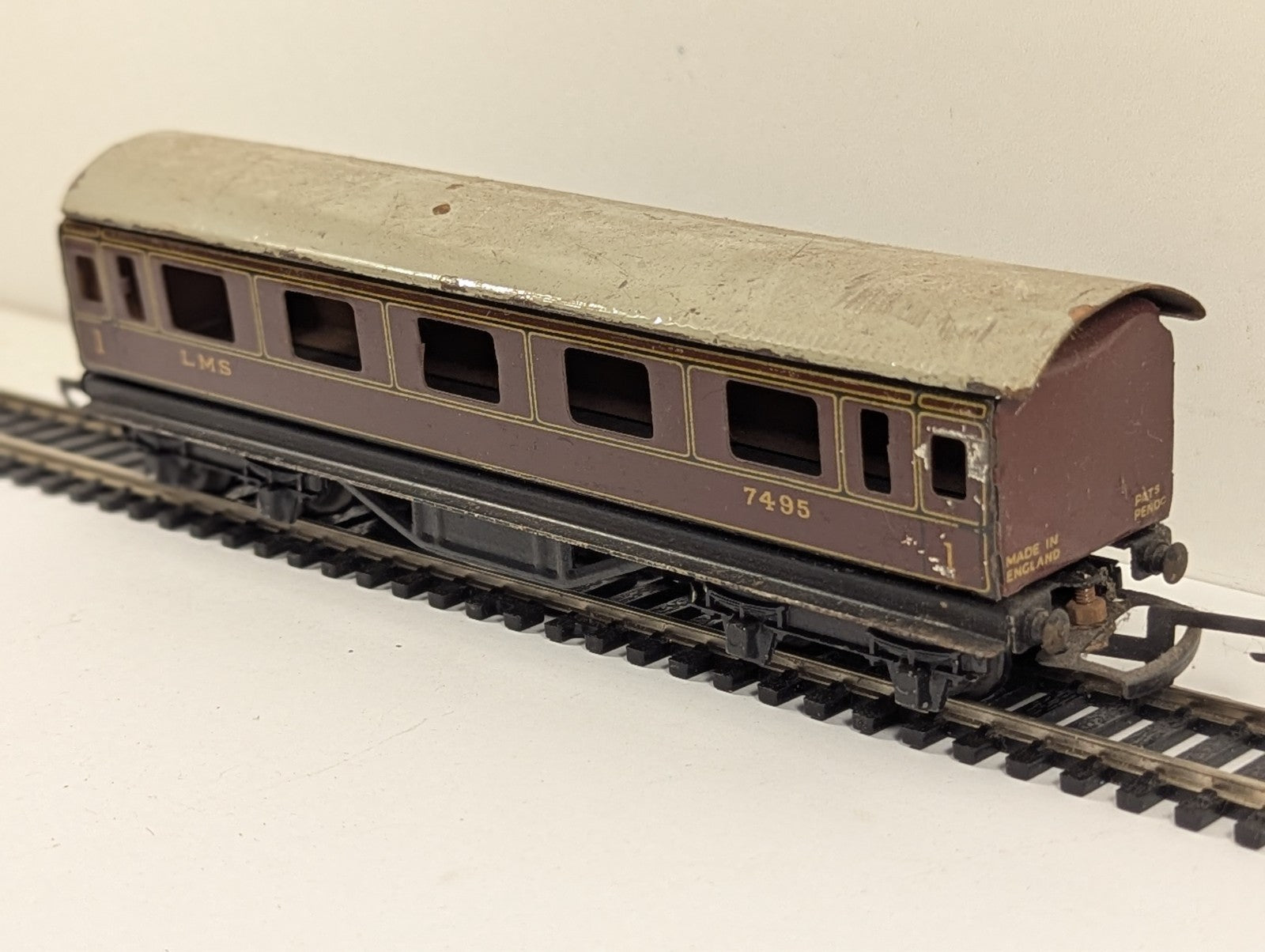 Trix LMS Tinplate 1st Class Composite Coach - Damaged Roof & Chipped Paint