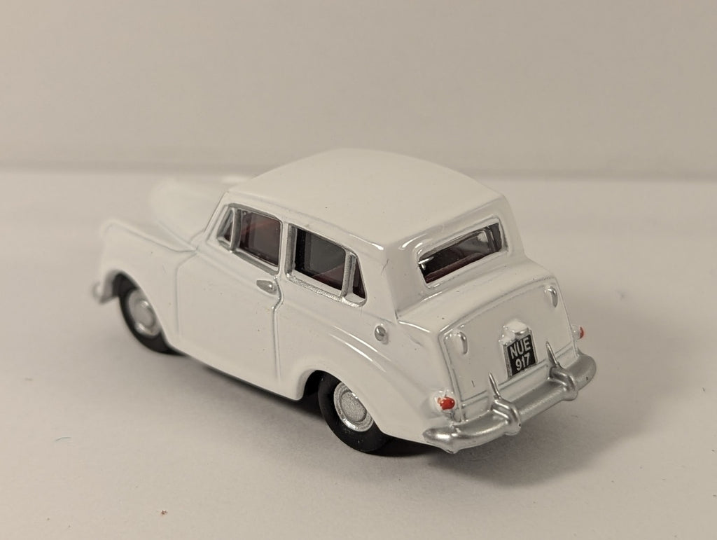 Oxford Diecast 1:76 / OO Gauge Wolseley 1500 Die-cast Model Car NUE 917