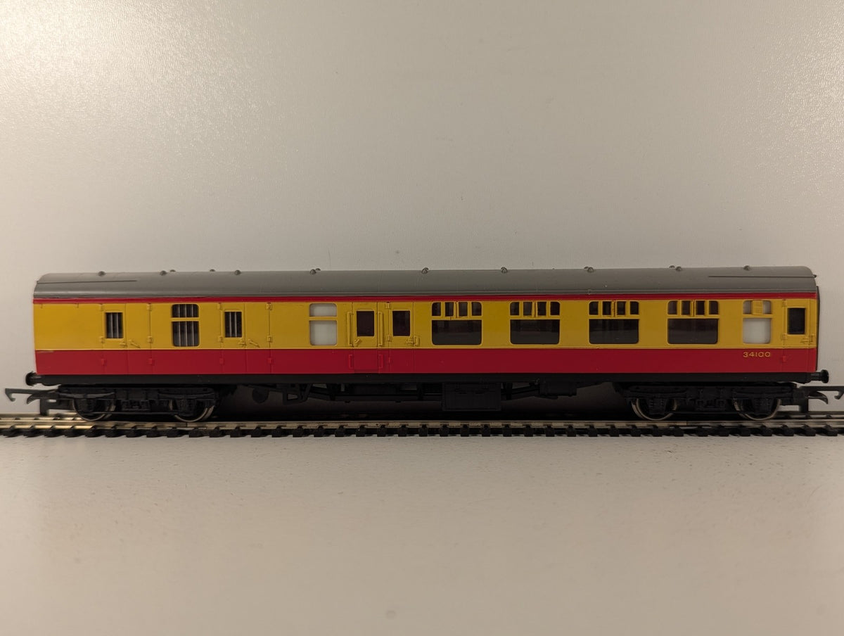 Hornby OO Gauge Stanier Brake 3rd Coach Passenger Coach 34100